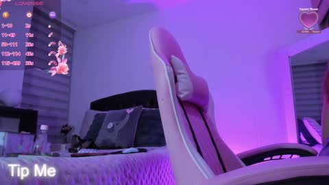 A M A R A N T H A online show from March 12, 10:05 am
