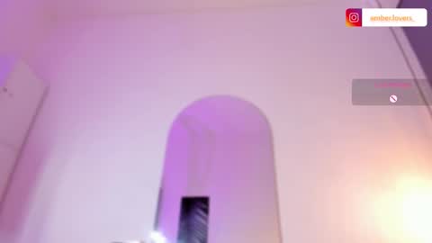 Snapshot of miss_ambrer chatting on November 1, 4:49 am Amber online show from November 1, 4:49 am