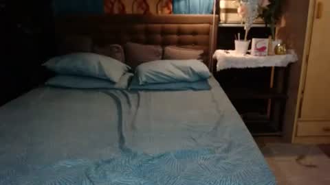 Snapshot of miss_angelic15 chatting on September 27, 1:07 pm miss angelic15 online show from September 27, 1:07 pm