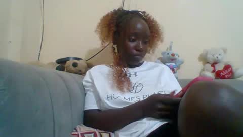 miss_atitude online show from September 26, 3:53 pm