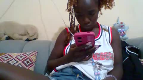 miss_atitude online show from October 10, 5:45 am