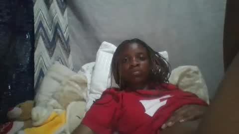 Snapshot of miss_belllo chatting on February 16, 6:43 am miss_belllo online show from February 16, 6:43 am