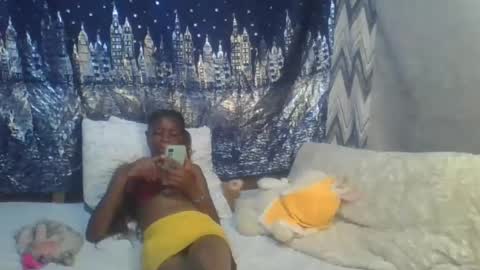 Snapshot of miss_belllo chatting on February 7, 7:07 am miss_belllo online show from February 7, 7:07 am