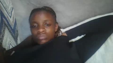 Snapshot of miss_belllo chatting on February 7, 7:06 pm miss_belllo online show from February 7, 7:06 pm