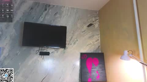 Snapshot of miss_bubbles chatting on October 13, 12:24 am Sandy online show from October 13, 12:24 am