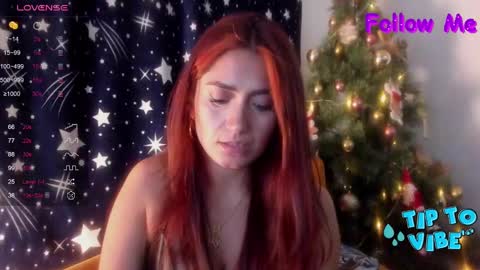 Snapshot of miss_cruz chatting on December 6, 1:51 am Victoria Cruz online show from December 6, 1:51 am