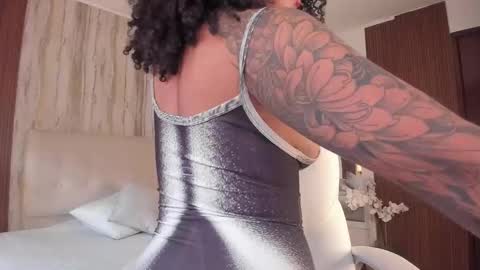 CANDELA CASTRO  online show from February 19, 1:43 pm