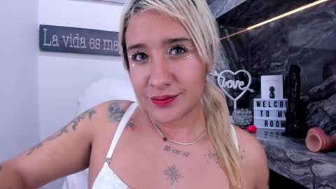 Danika online show from December 30, 9:19 pm