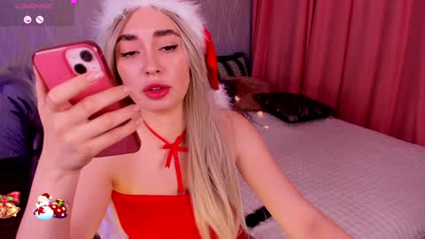 Elia online show from December 25, 6:09 pm