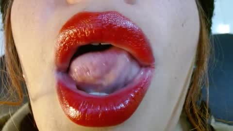 Miss Evoleth online show from October 16, 7:33 am