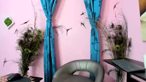 Snapshot of miss_flora chatting on October 20, 12:30 pm Monica Patricia online show from October 20, 12:30 pm