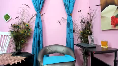 Snapshot of miss_flora chatting on September 29, 3:06 pm Monica Patricia online show from September 29, 3:06 pm