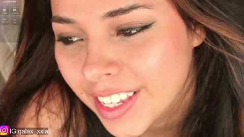 Snapshot of miss_galaxxia chatting on February 10, 6:35 pm Elisabeth IG galax xxia online show from February 10, 6:35 pm