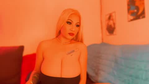 Jasmine online show from November 17, 8:04 am