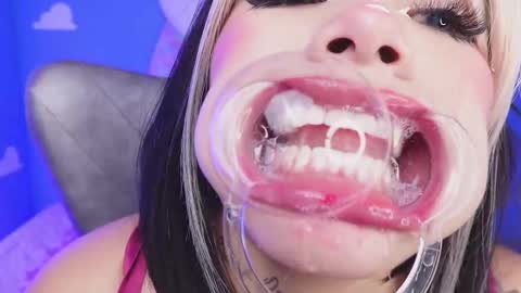 Snapshot of miss_keisi chatting on September 27, 8:27 pm Keisi online show from September 27, 8:27 pm