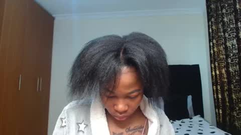 Snapshot of miss_kiarrafit chatting on January 18, 10:39 am Miss Kiarrafit online show from January 18, 10:39 am