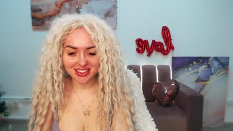 miss_kiten online show from February 6, 10:00 pm