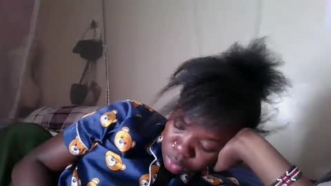 Snapshot of miss_kookie chatting on March 11, 7:24 am miss_kookie online show from March 11, 7:24 am