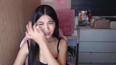 Snapshot of miss_lei18 chatting on March 7, 2:25 am leii online show from March 7, 2:25 am
