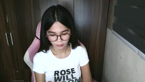 Snapshot of miss_lei18 chatting on October 16, 2:52 pm leii online show from October 16, 2:52 pm