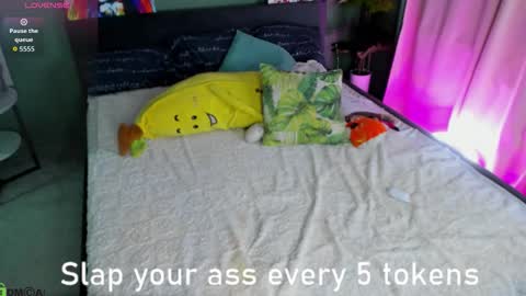 miss_lisaa online show from February 4, 6:49 am