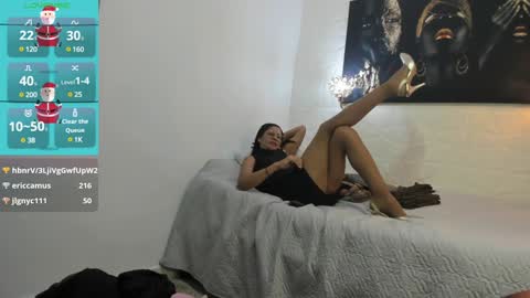Snapshot of miss_lucero1 chatting on January 26, 12:11 pm lucero online show from January 26, 12:11 pm