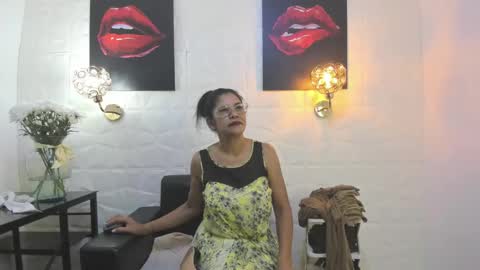 Snapshot of miss_lucero1 chatting on February 27, 9:36 pm lucero online show from February 27, 9:36 pm