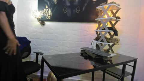 Snapshot of miss_lucero1 chatting on February 16, 12:00 am lucero online show from February 16, 12:00 am