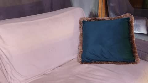 miss_m online show from April 8, 5:48 pm