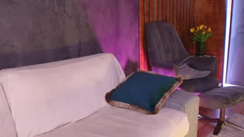 miss_m online show from April 7, 3:36 pm