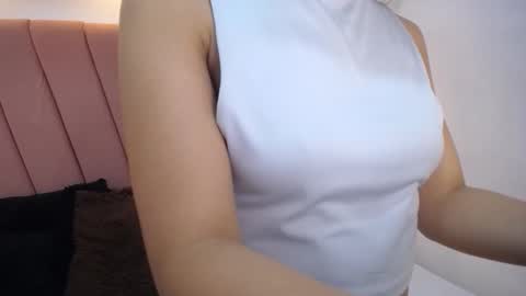 mia online show from October 8, 2:05 am