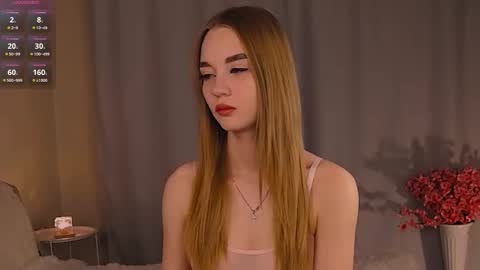 Snapshot of miss_nicoletta chatting on October 6, 11:53 pm Nicole online show from October 6, 11:53 pm