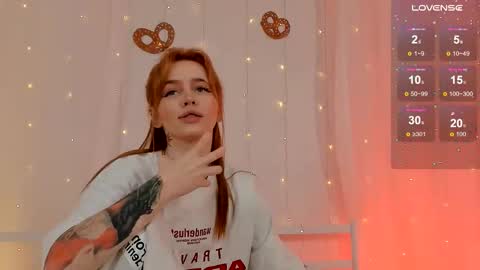 Snapshot of miss_redfox chatting on September 22, 4:00 am Margo online show from September 22, 4:00 am