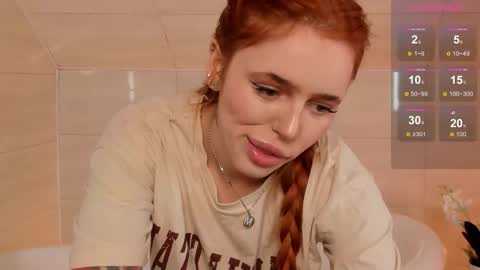 Snapshot of miss_redfox chatting on October 12, 4:15 am Margo online show from October 12, 4:15 am