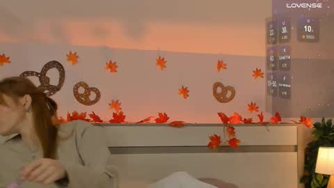 Snapshot of miss_redfox chatting on September 18, 3:38 am Margo online show from September 18, 3:38 am