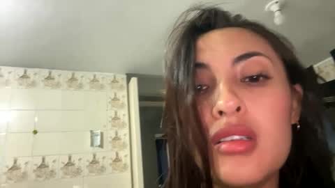 intagram miss selene59 online show from January 19, 12:38 am