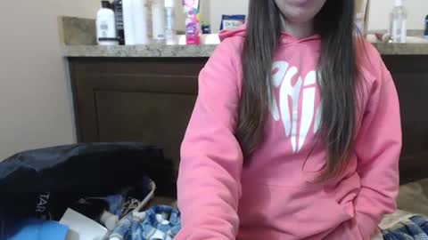 Bella online show from February 4, 2:28 am