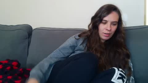 Bella online show from October 1, 6:24 pm