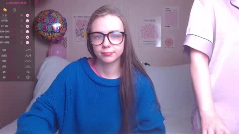 Bella online show from December 11, 2:52 am