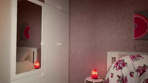 Emily online show from October 2, 7:35 am