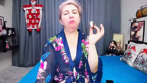 Snapshot of miss_tasha_kom chatting on December 25, 7:14 am miss_tasha_kom online show from December 25, 7:14 am