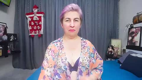 Snapshot of miss_tasha_kom chatting on December 19, 10:13 am miss_tasha_kom online show from December 19, 10:13 am