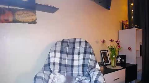 Snapshot of miss_tasha_kom chatting on March 12, 4:24 pm miss_tasha_kom online show from March 12, 4:24 pm