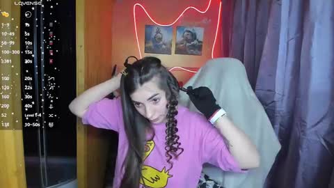 Snapshot of miss_tasy chatting on February 24, 5:31 pm Melanie January 15th is my birthday there will be an interesting show online show from February 24, 5:31 pm