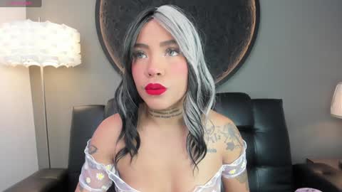 Vaiolette online show from January 11, 11:02 am