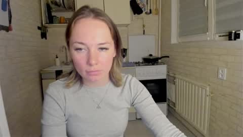 Snapshot of miss_you20 chatting on October 27, 6:35 pm miss_you20 online show from October 27, 6:35 pm