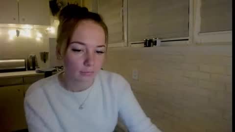 Snapshot of miss_you20 chatting on October 30, 9:49 pm miss_you20 online show from October 30, 9:49 pm