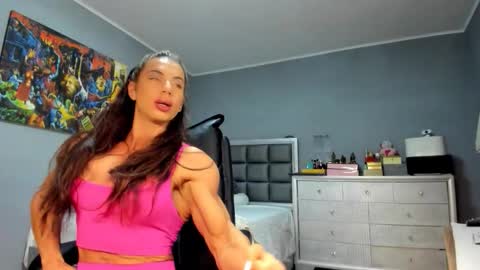 Snapshot of missale chatting on October 17, 4:10 pm Alesyamuscledoll online show from October 17, 4:10 pm