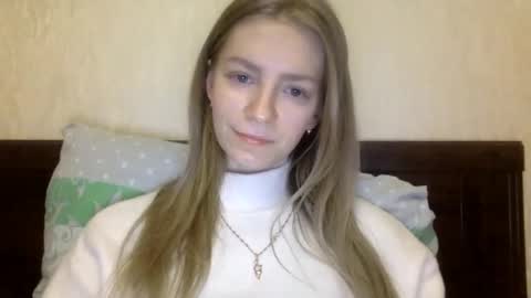 Alli not bb not babe not baby online show from December 7, 8:05 pm