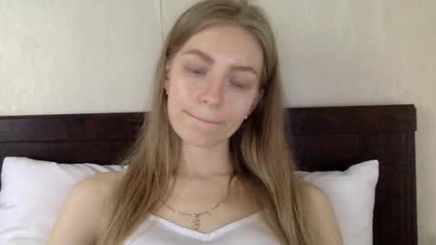 Alli not bb not babe not baby online show from February 27, 7:55 am